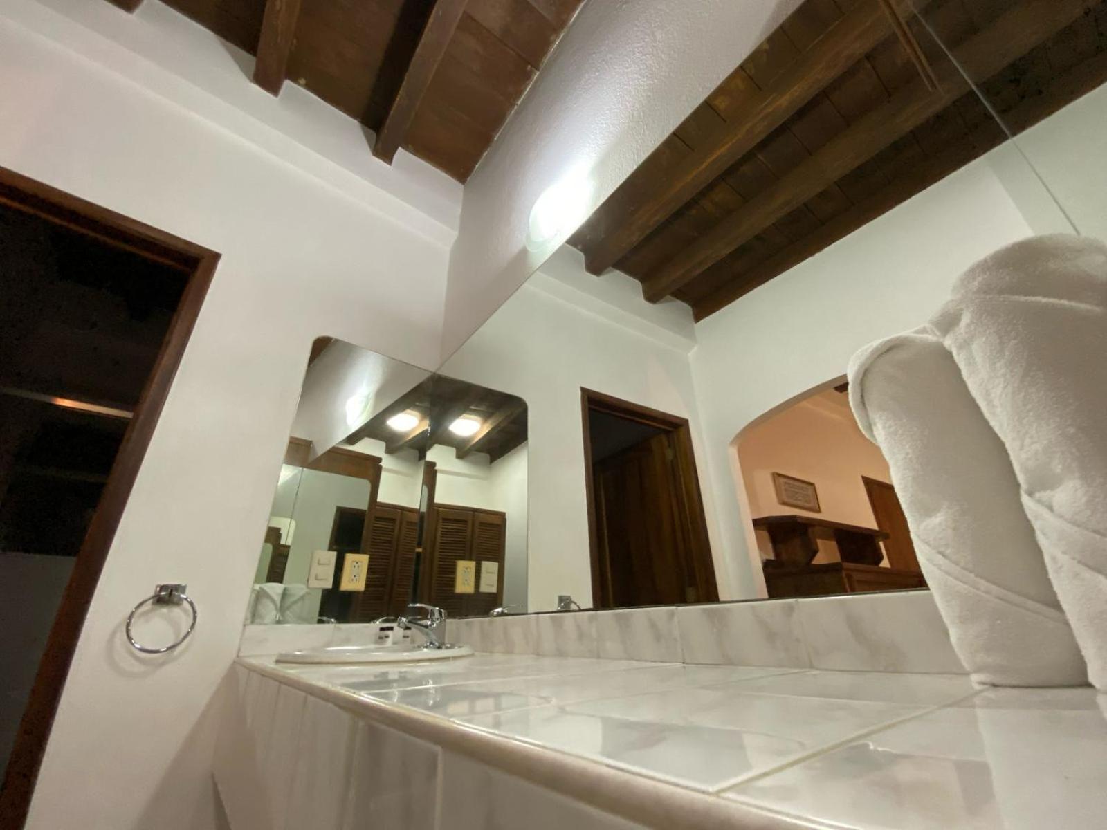 Hotel Boutique La Pergola مانزانيلو المظهر الخارجي الصورة