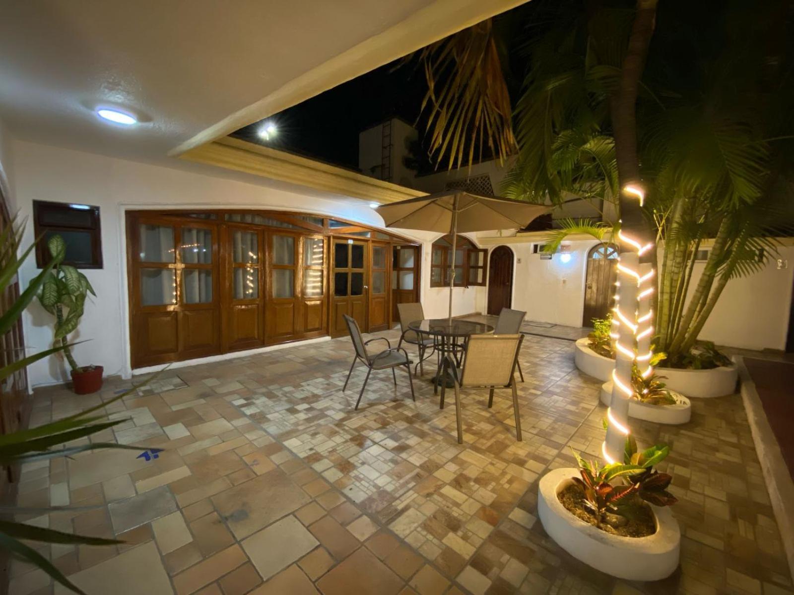 Hotel Boutique La Pergola مانزانيلو المظهر الخارجي الصورة